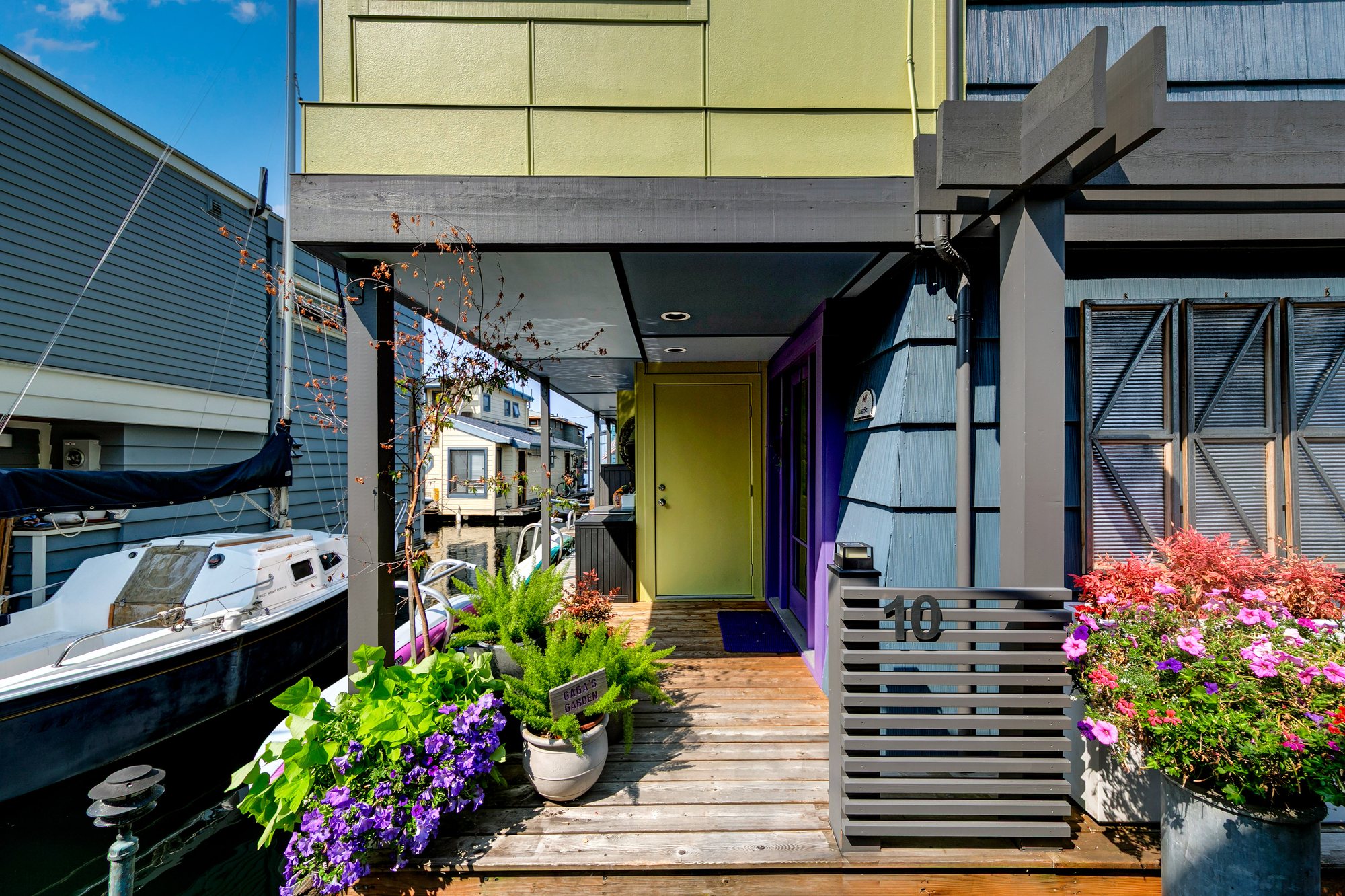 Landscaped dock entry to the Floating Home