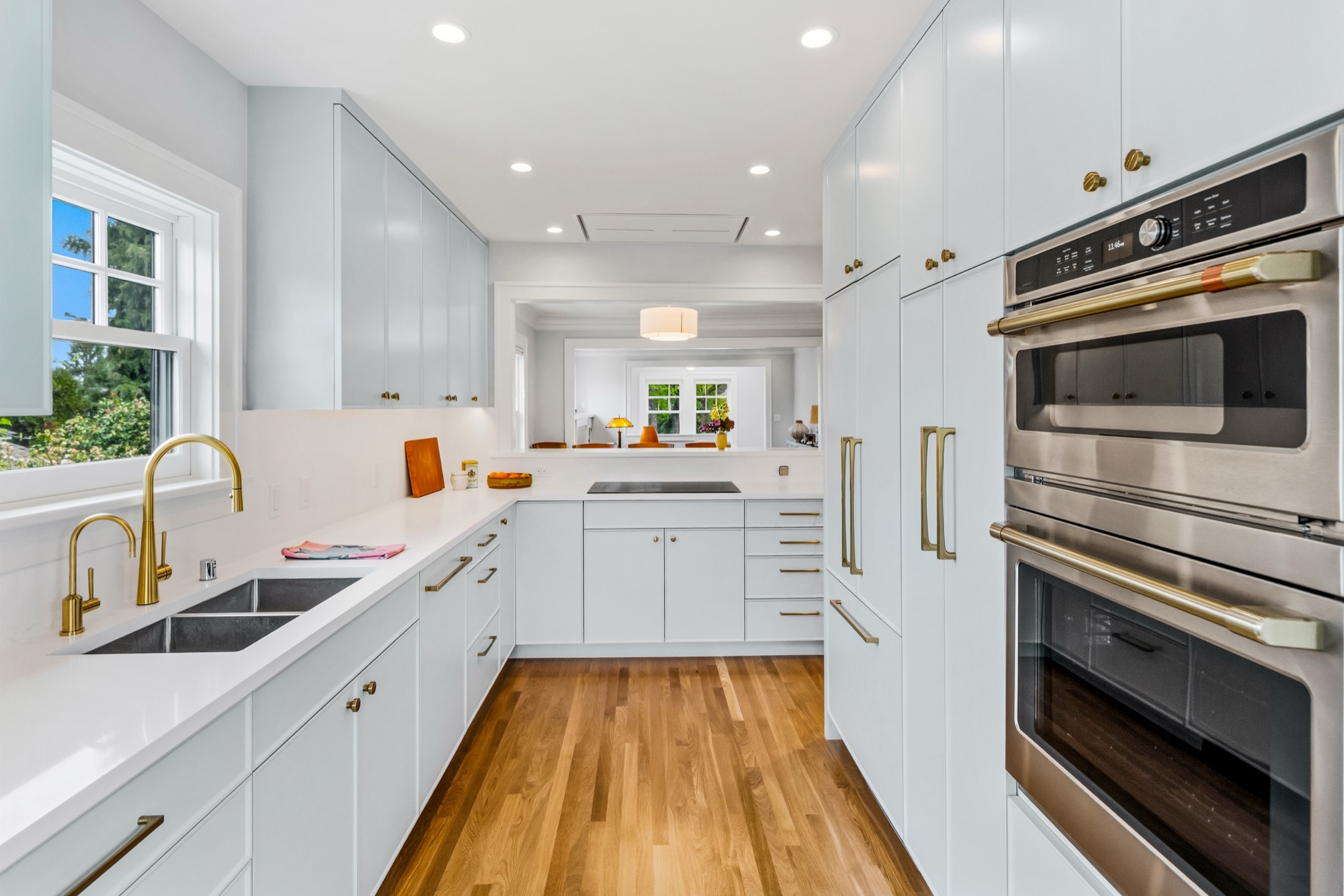 Double ovens integrated into custom kitchen cabinetry