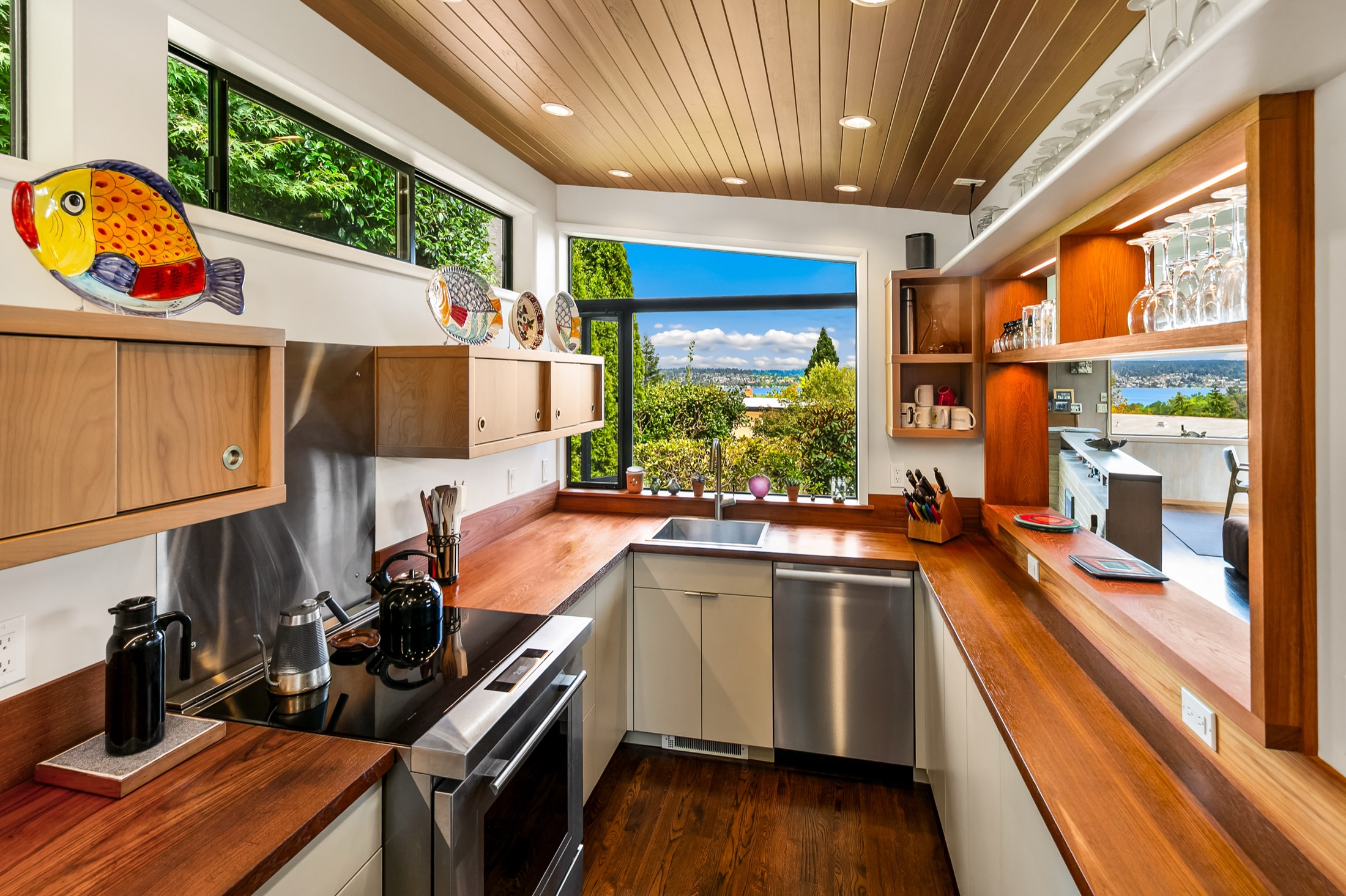 Kitchen work area opening toward the territorial view
